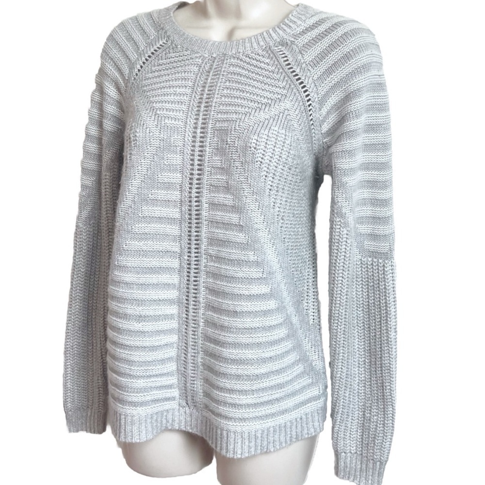 The Limited Soft Gray Long Sleeve Crew Neck Cable Knit Sweater Zipper Back S